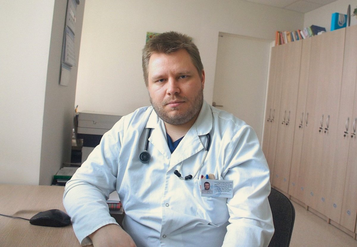 Vaikų nefrologas Povilas Žemaitis su džiaugsmu stebi paciento sveikimo kelionę